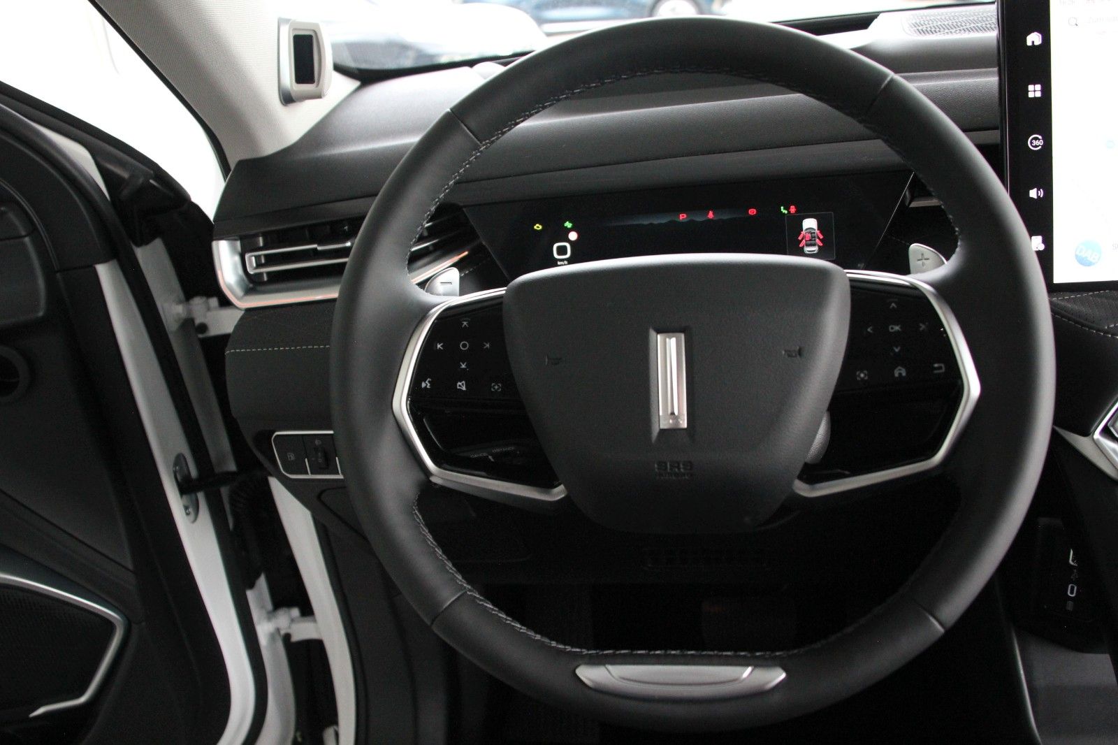 Fahrzeugabbildung GWM WEY03 LUXURY 4WD PHEV Pano, Sitzk., Winter