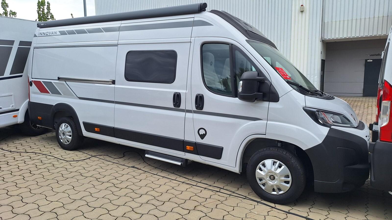 LMC Innovan 640 Heck Edition Markise Skyroof Fiat