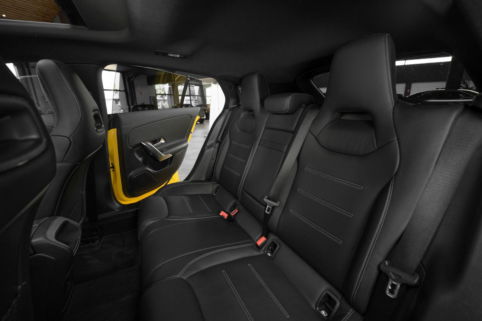 Mercedes-Benz CLA 35 AMG #AEROKIT #NIGHT-PAKET #PANORAMA