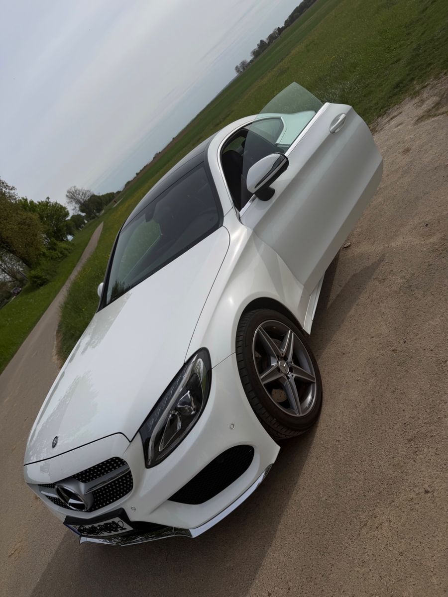 MERCEDES-BENZ C 180 Coupé AMG Line NAVI LED