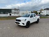 Toyota Hilux 2,4 Double Cab Comfort 4x4 *GARANTIE* AHK - Toyota Hilux: D4d