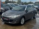 Renault Megane III Coupe / Cabrio Dynamique - Renault Megane mit Diesel-Antrieb: Leder, Cabrio