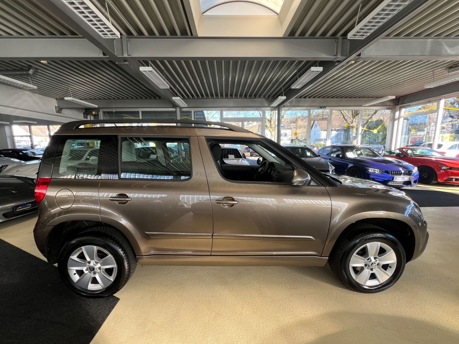 Fahrzeugabbildung SKODA Yeti Active * 1.HAND * NUR 44.800KM *
