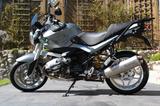 BMW R1200R Öhlins/Akrapovic