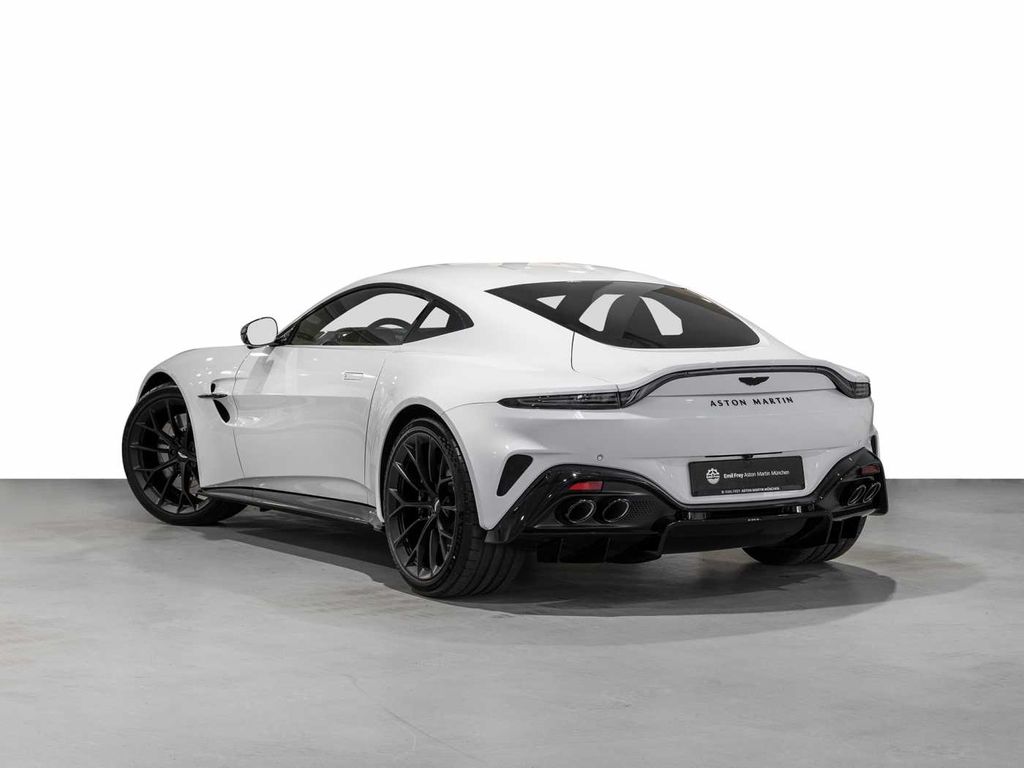 Aston Martin V8 Vantage — fotografia 2