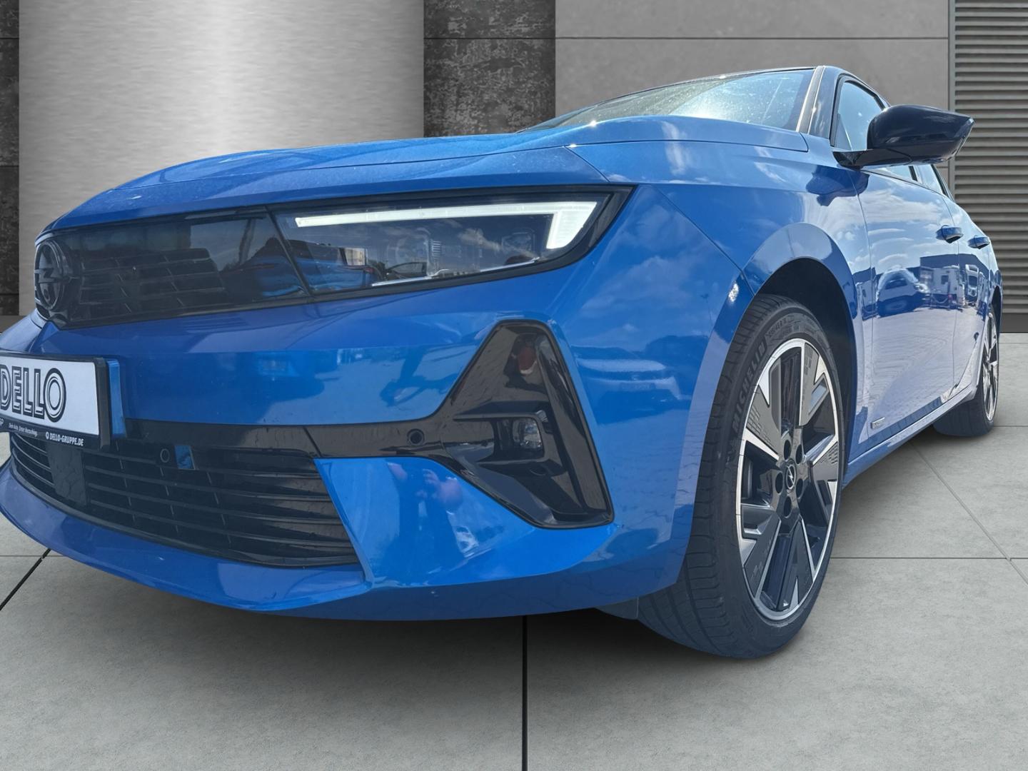 Opel Astra Electric Ultimate Alcantara ACC 360° Pano
