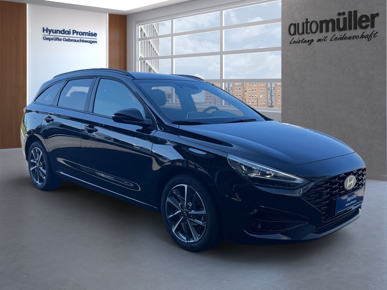 Fahrzeugabbildung Hyundai i30 ADVANTAGE LED*2Z-KLI*NAVI*WINTER*CARPL*KEYL*
