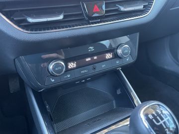 Skoda Fabia IV 1.0 TSI Style *ACC*CAM*LED*NAV*SHZ* ALU