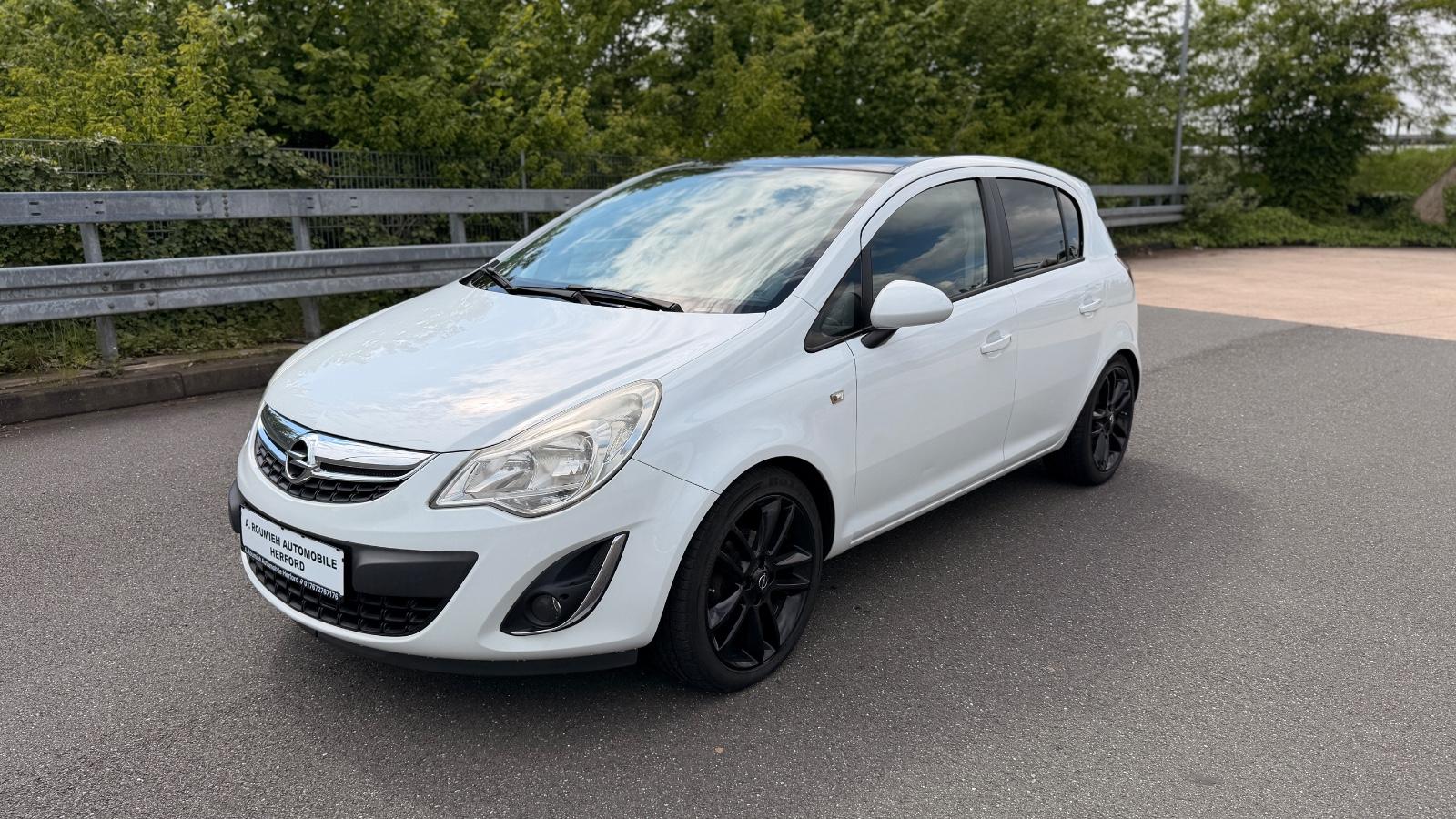 Opel Corsa D Color  1,4l*Klima*Steuerkette neu*SHZ*