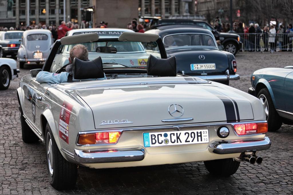 Mercedes-Benz SL 280