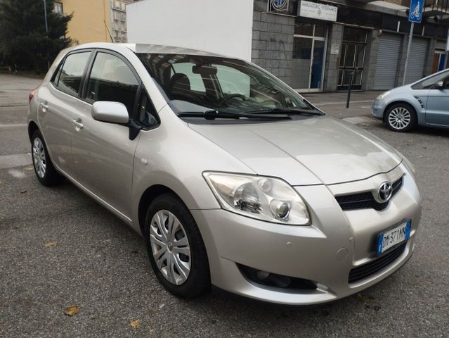 Toyota Auris 2.0 D-4D 5 porte Sol