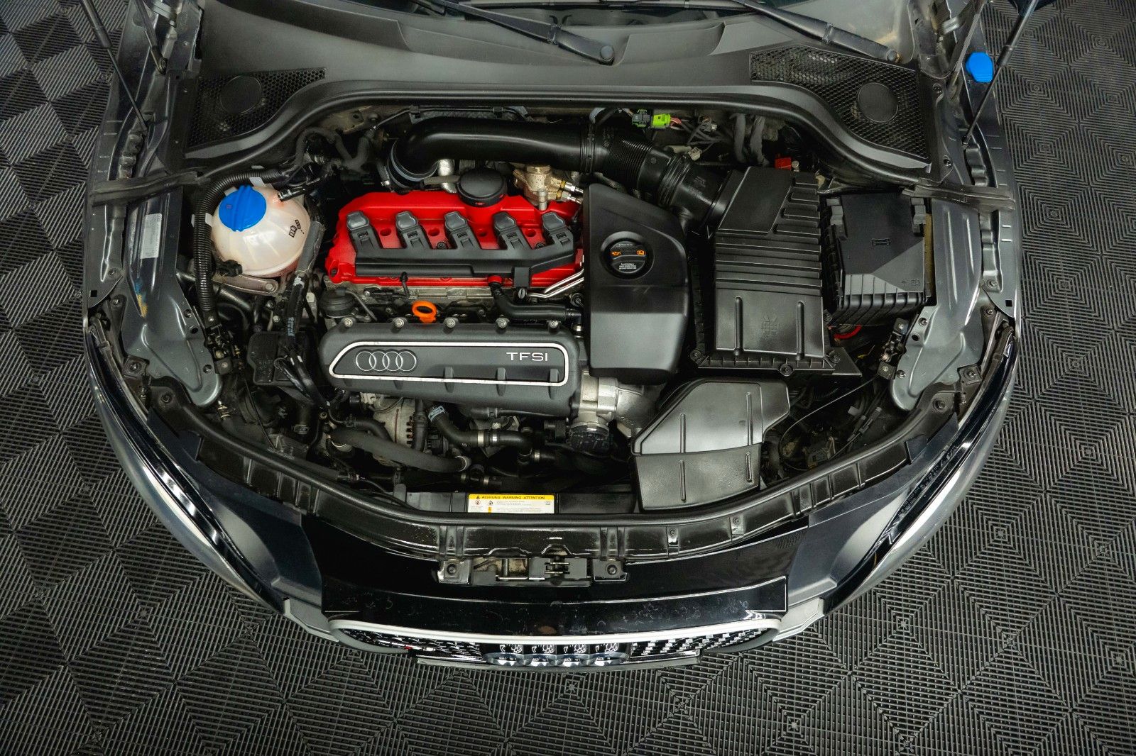 Fahrzeugabbildung Audi 2.5 TFSI TT RS Coupe quattro 6-Gang *Bi-Xenon*