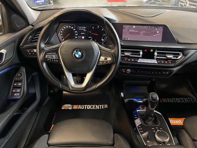 BMW 118 d Sport Line *LED*PDC*CARPLAY*TOUCH*SHZ*TEMP