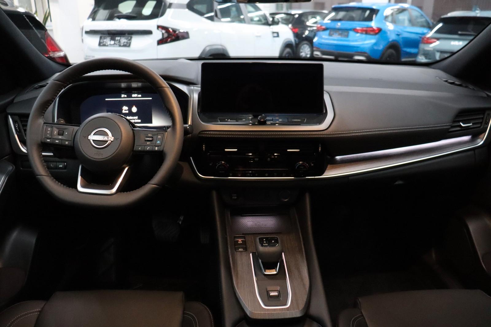 Nissan Qashqai 1.3 Tekna Pano Leder HUD 360° 19" SOFORT, миниатюра 7