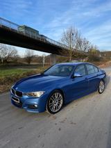 BMW 330d F30 3er Estorilblau/HeadUp/ACC/36... - BMW 3er-Reihe E36 mit Diesel-Antrieb