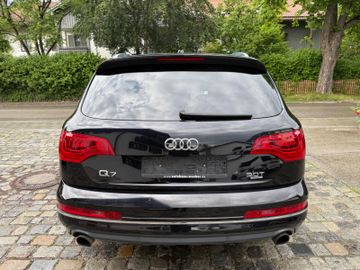 Audi Q7 - 4