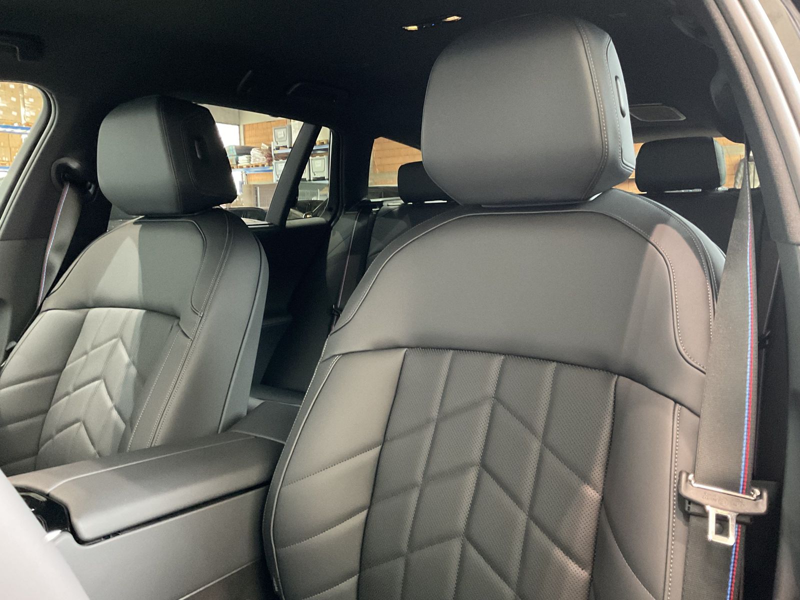 Fahrzeugabbildung BMW 540d xDrive Komfortzugang, aktive Sitzbelüftung