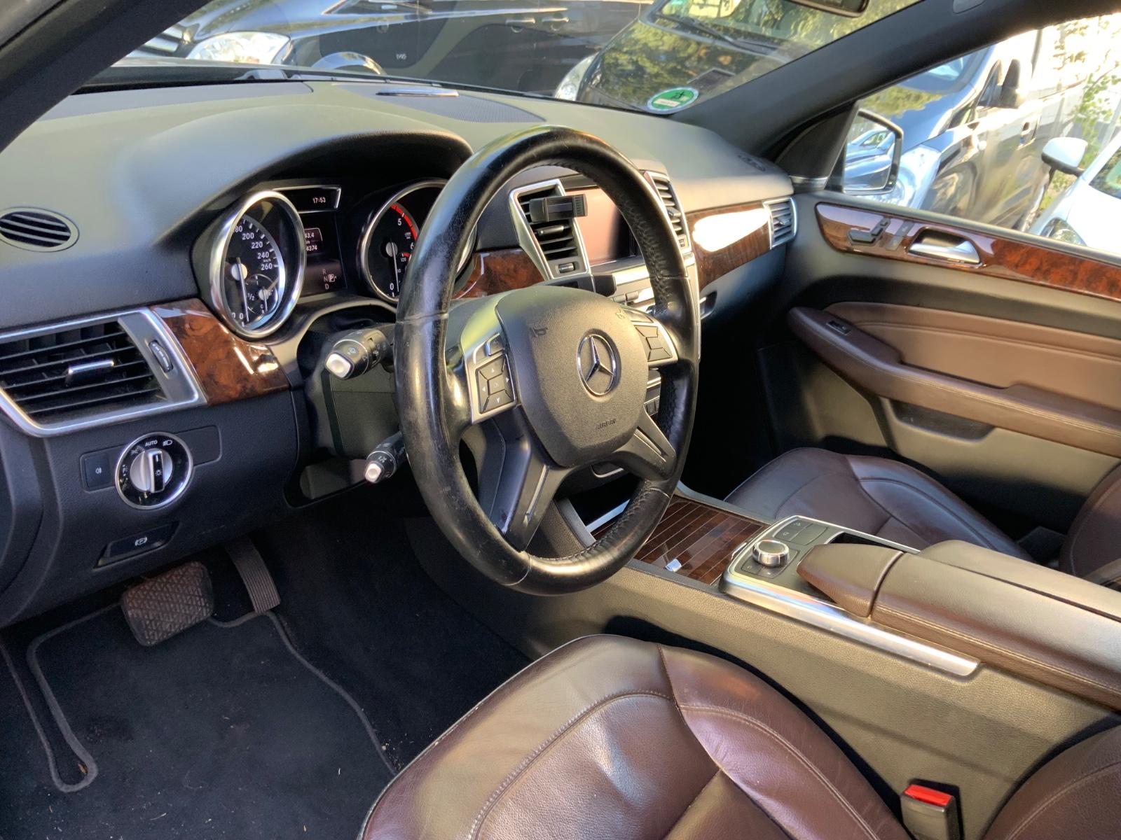 Mercedes-Benz ML 350 CDI BlueTec 4Matic 2.Hand/Scheckheft