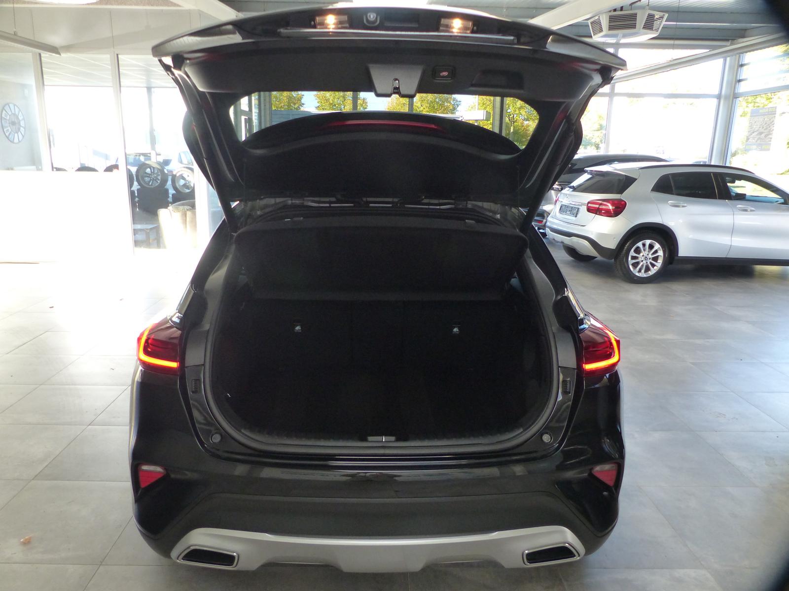 Kia XCeed Xdition 7DCT+Panodach+LED+JBL+ACC+Cam+Totw