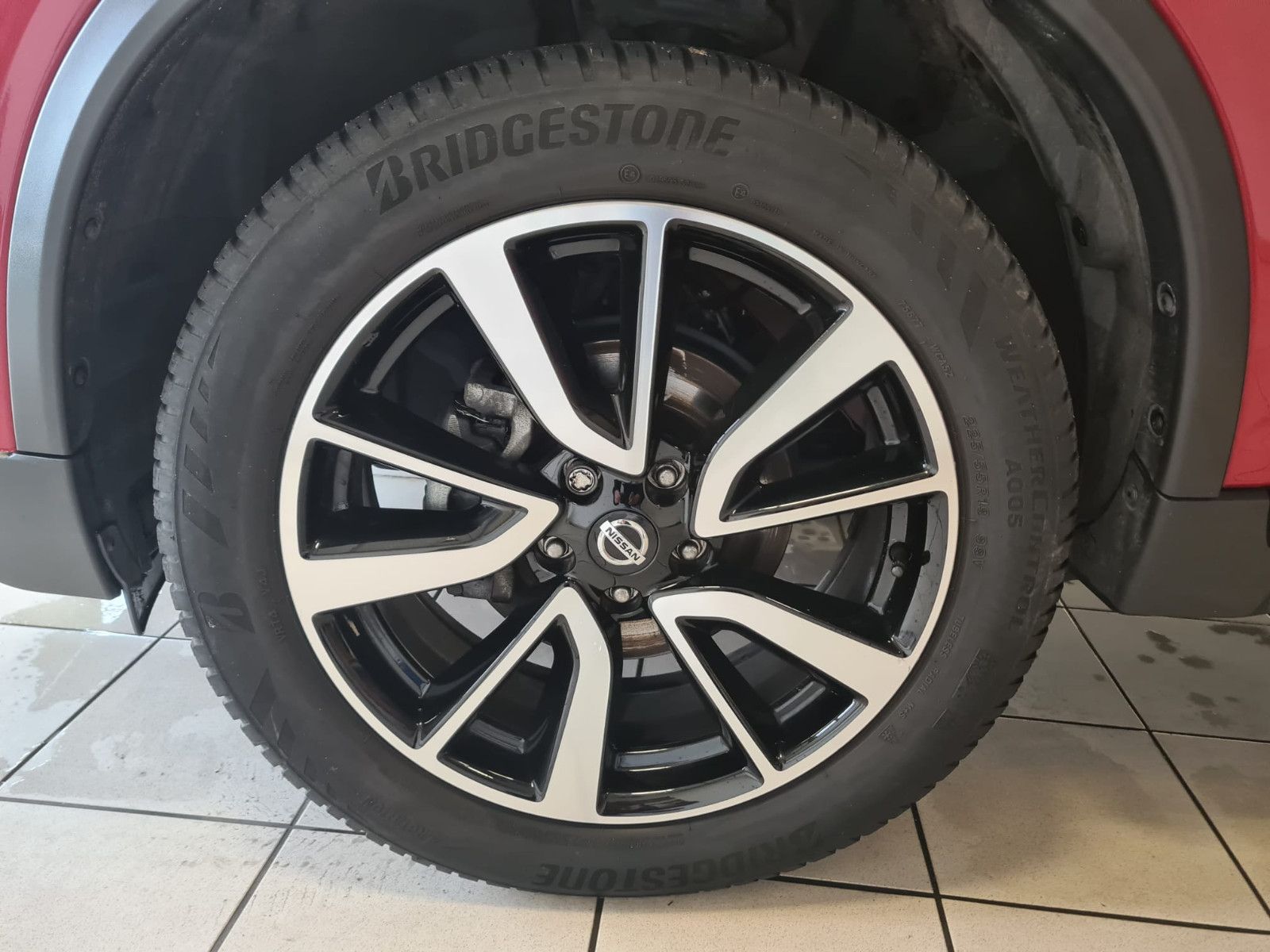 Fahrzeugabbildung Nissan X-Trail Tekna /NUR 40.TKM/SCHECKHEFT/LED/BOSE