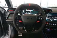 AUDI RS3 Sportback | Pano | Schalensitze | Carbon AUDI RS3 Sportback | Pano | Schalensitze | Carbon