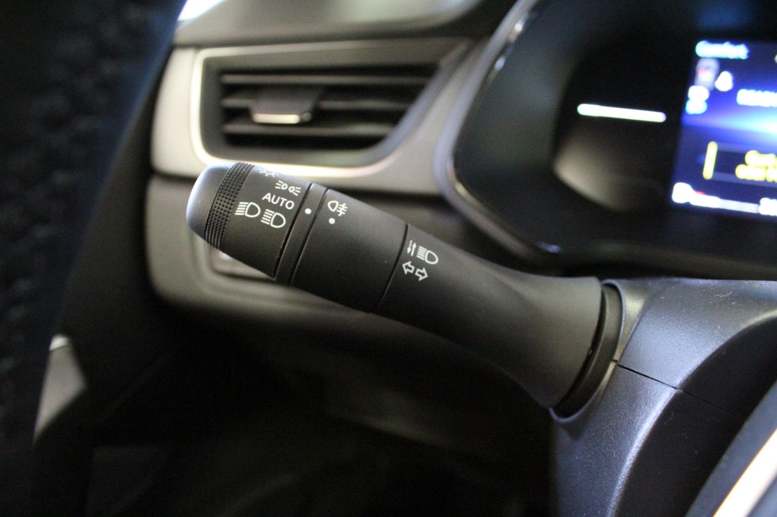 Fahrzeugabbildung Renault Captur Full Hybrid E-Tech 160 Techno *Winterp.*