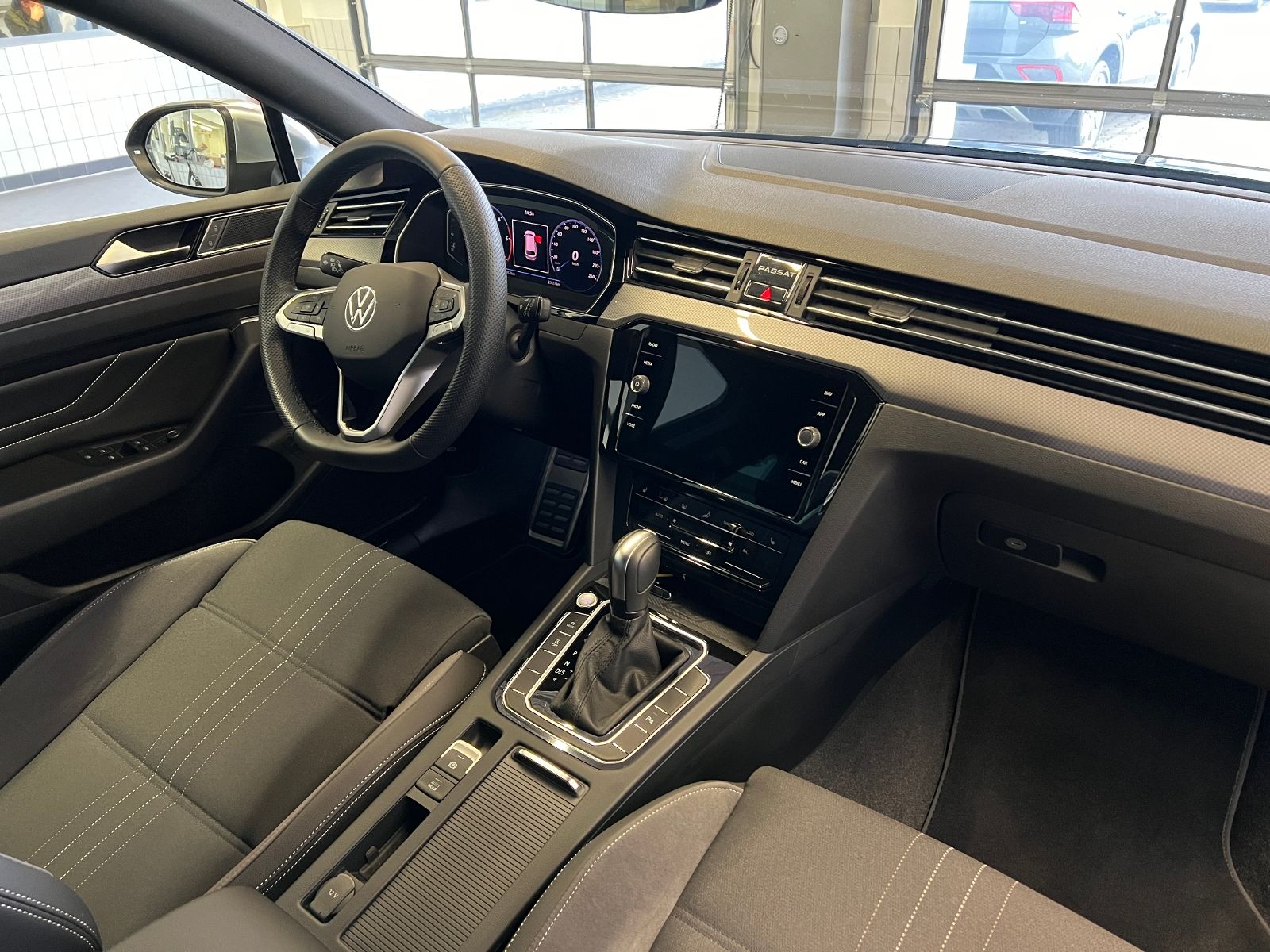 Fahrzeugabbildung Volkswagen Passat Alltrack Variant 2.0 TDI DSG 4MOTION *AHK