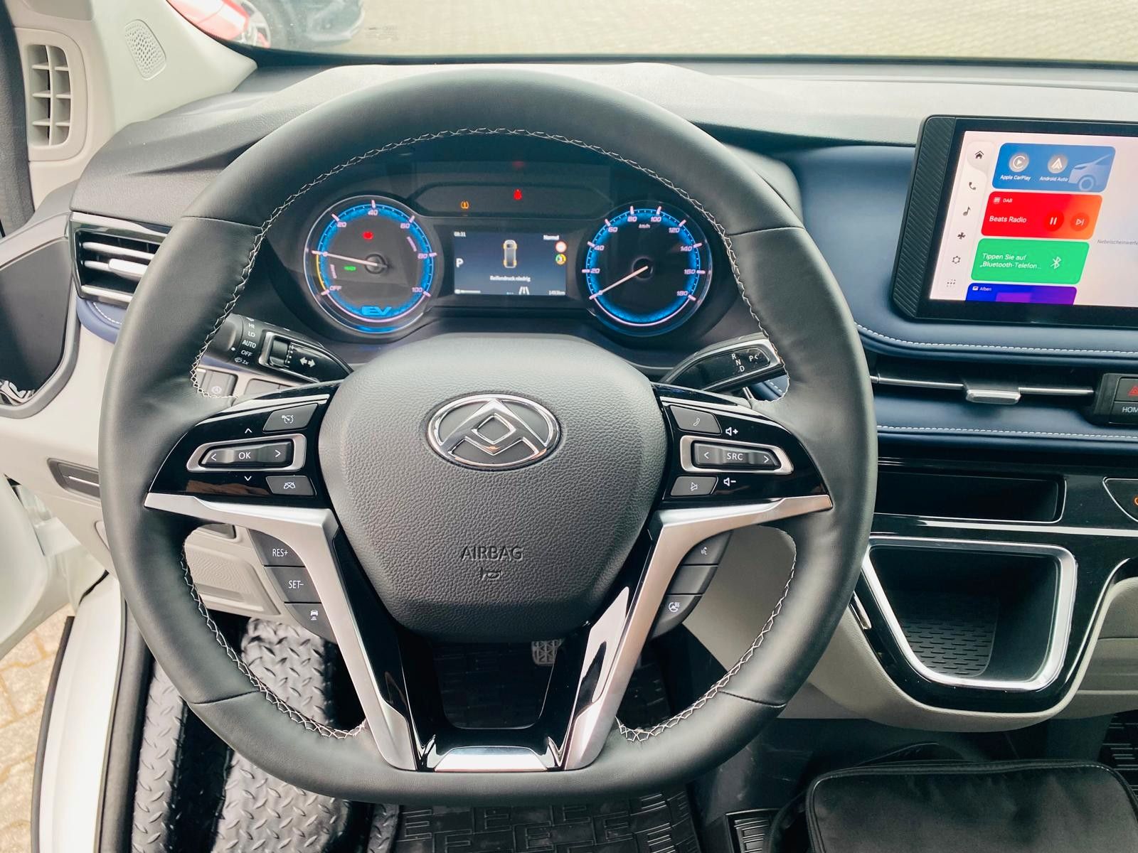 Fahrzeugabbildung Maxus eDeliver 7 L2 3,5t 3SIT+LED+NAVI+SHZ+KAMER+ACC+