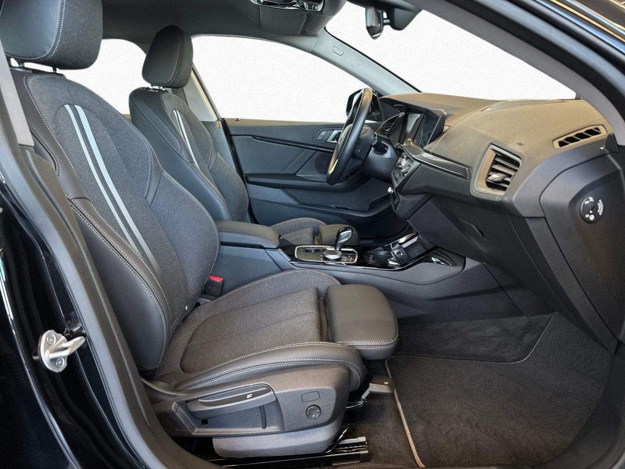 BMW 218 Gran Coupé - Bild 12