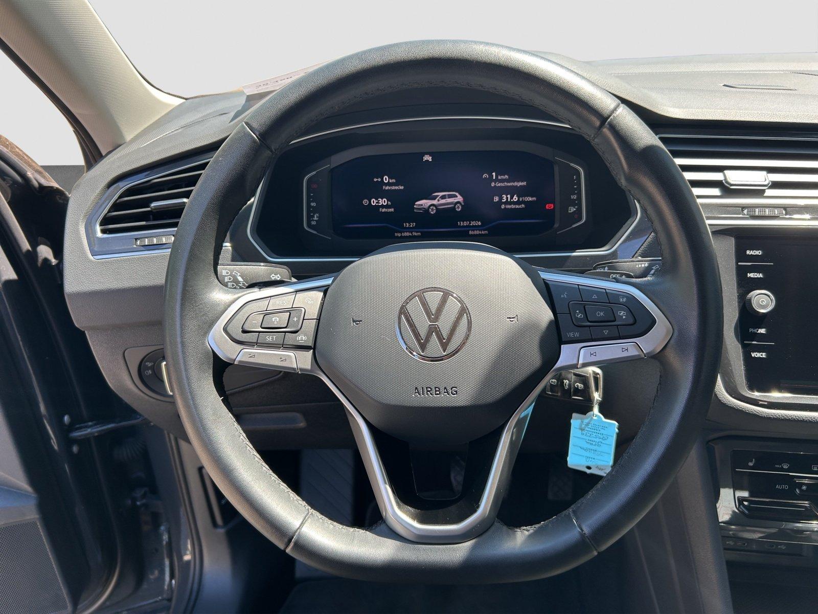 Volkswagen Tiguan 2.0 TDI DSG 4Mo Elegance AHK NAVI LED PDC