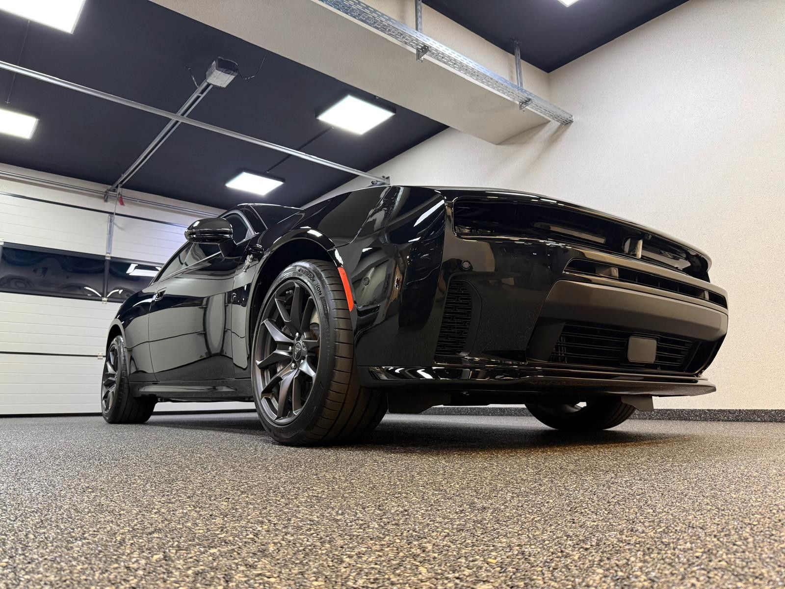 Fahrzeugabbildung Dodge CHARGER 4DR -LAUNCH EDITION-SIXPACK-CARBON-AWD