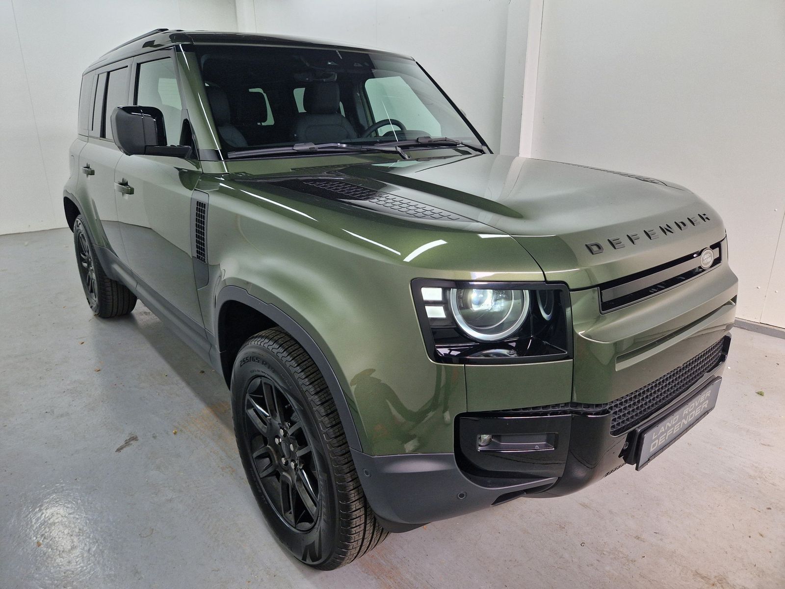 LAND ROVER Defender  110 3.0 Diesel D200 S – Bild 3
