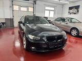 BMW 325 Baureihe 3 Coupe 325i - BMW 325 aus 2006: Coupe, 325i