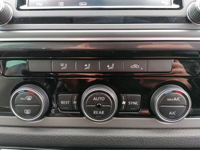 T6 Multivan 2.0 TDI DSG CL AHK+LED+7SITZE