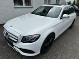 Mercedes-Benz E 220d T AVANTGARDE 9G LED Kamera Schiebedach