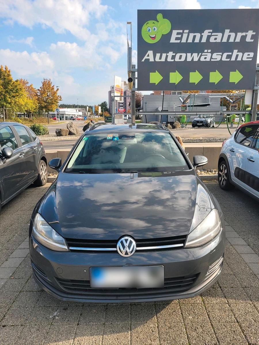 Volkswagen Golf 2014 — rear view