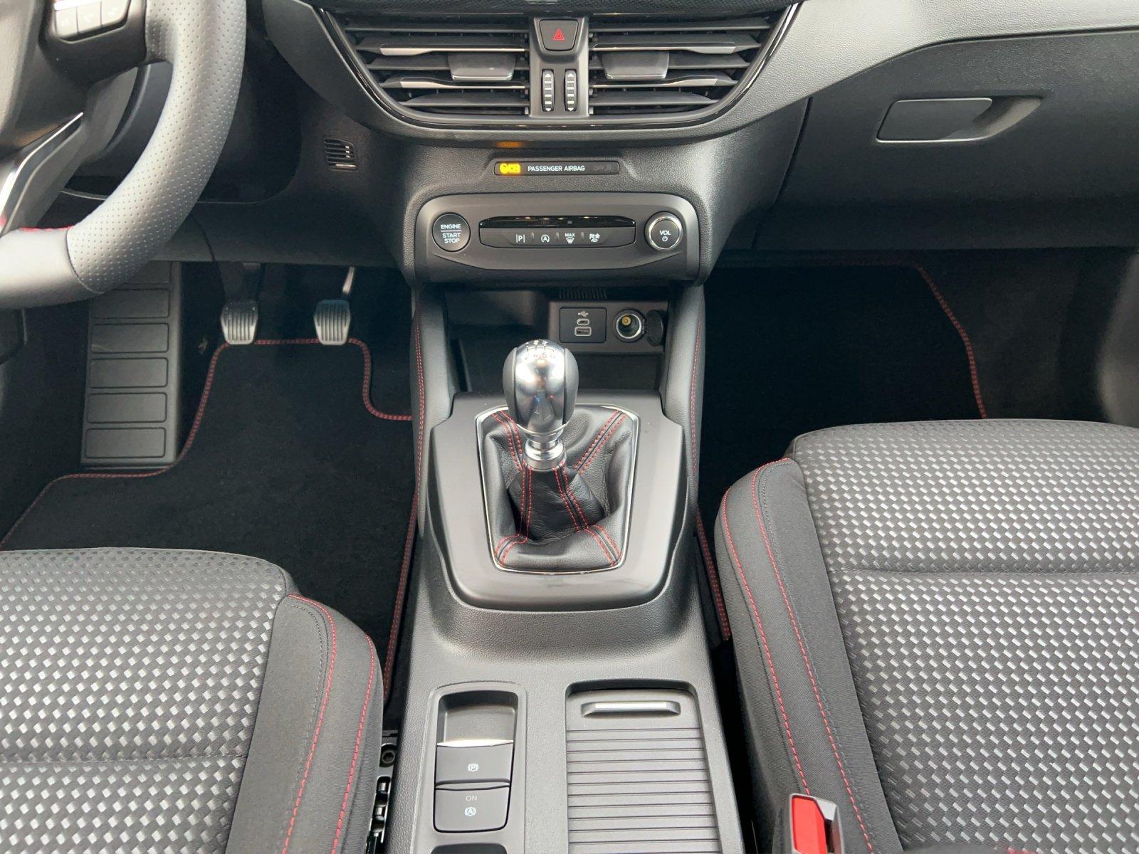 Ford Focus Turnier ST-Line X B&O PDC Heck. Elek.