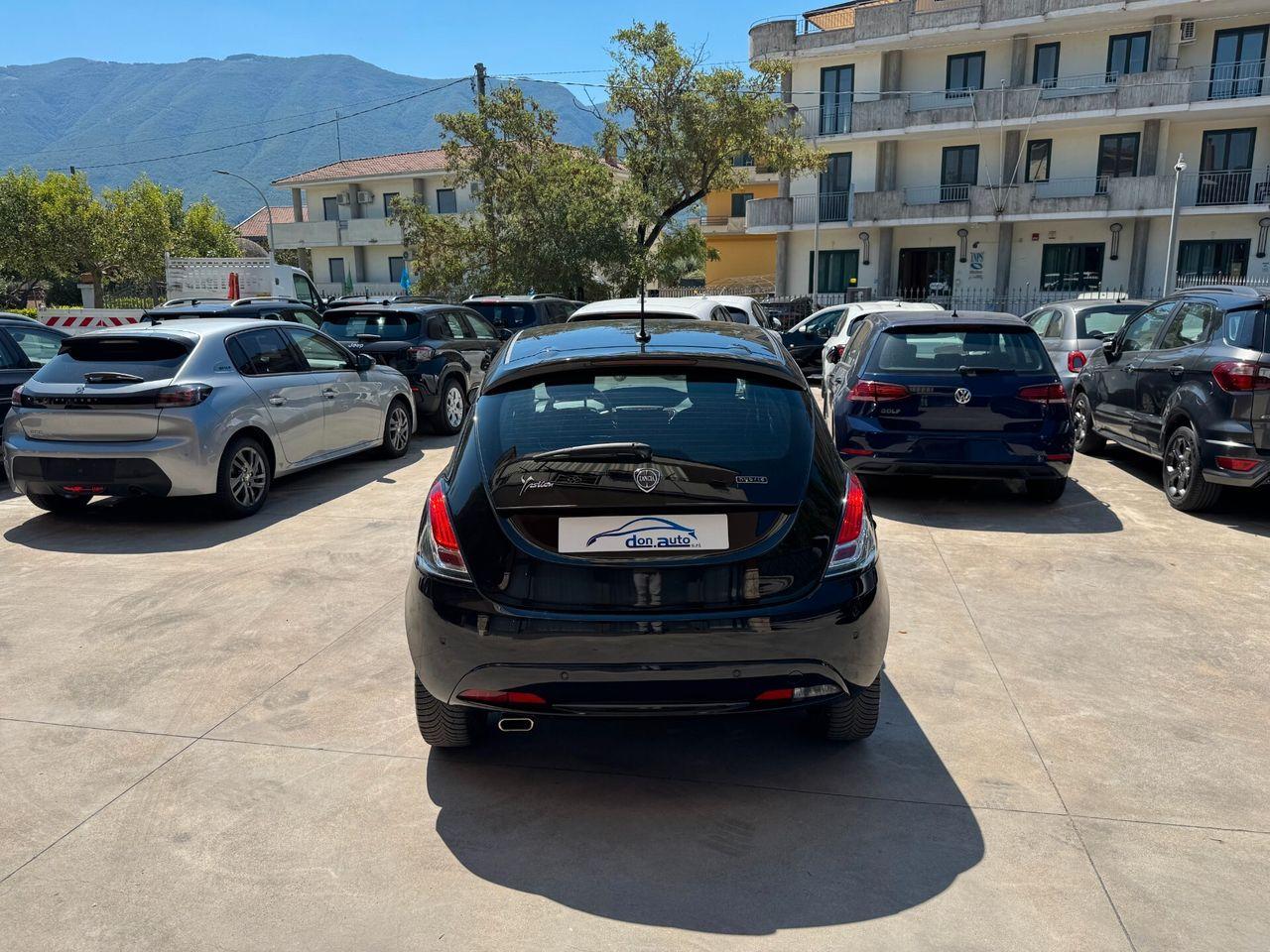 Lancia Ypsilon 1.0 FireFly 5 porte S&S Hybrid Ec