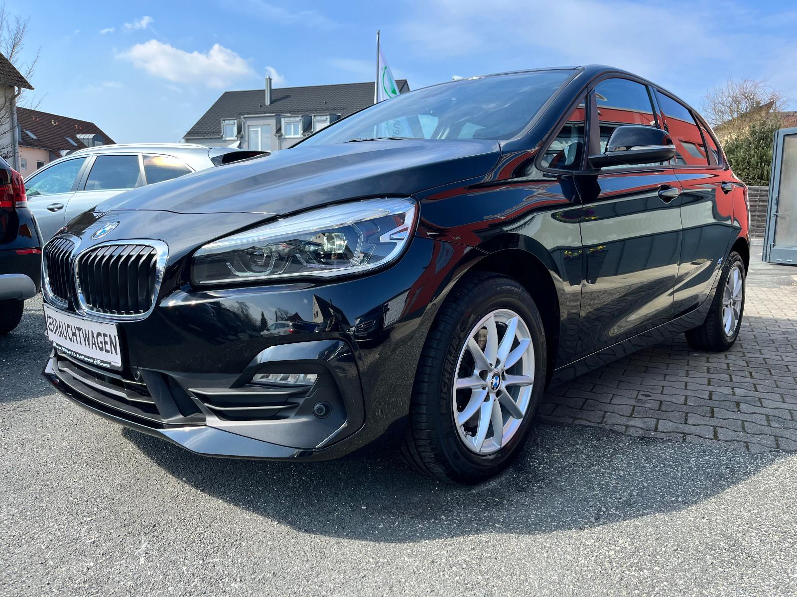 BMW 218d Active Tourer LED Navi SHZ PDC GRA top