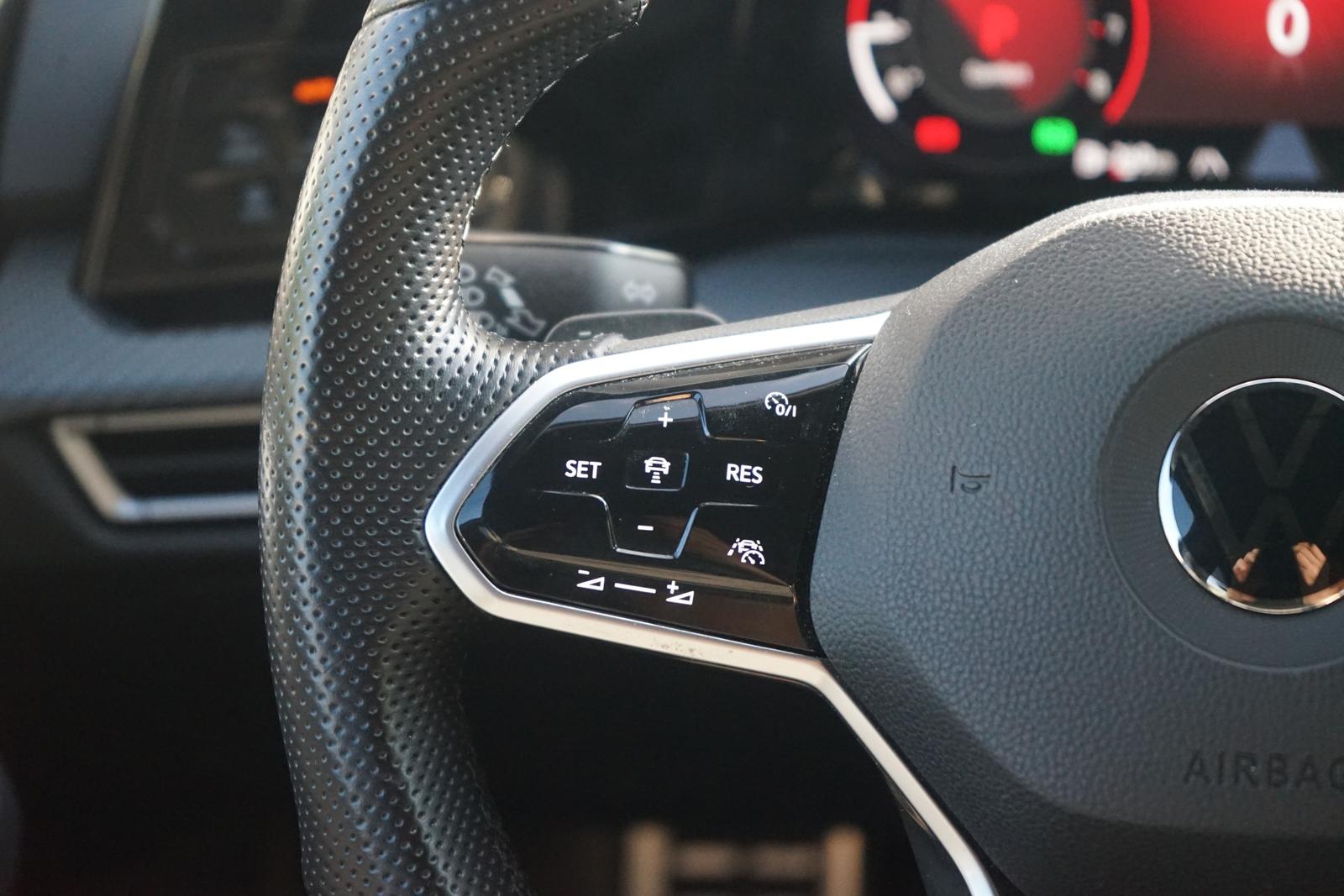 Volkswagen Golf VIII Variant R-Line eTSI LED Navi ACC PDC, миниатюра 15
