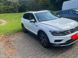 Volkswagen Tiguan Allspace 2.0 TDI SCR 147kW DSG 4MOTIO... - VW Tiguan Allspace in Oberhausen