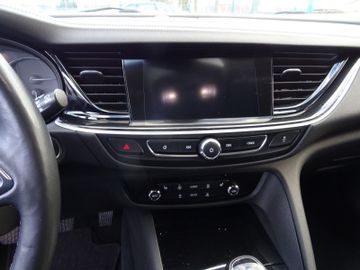 Opel Insignia - 8