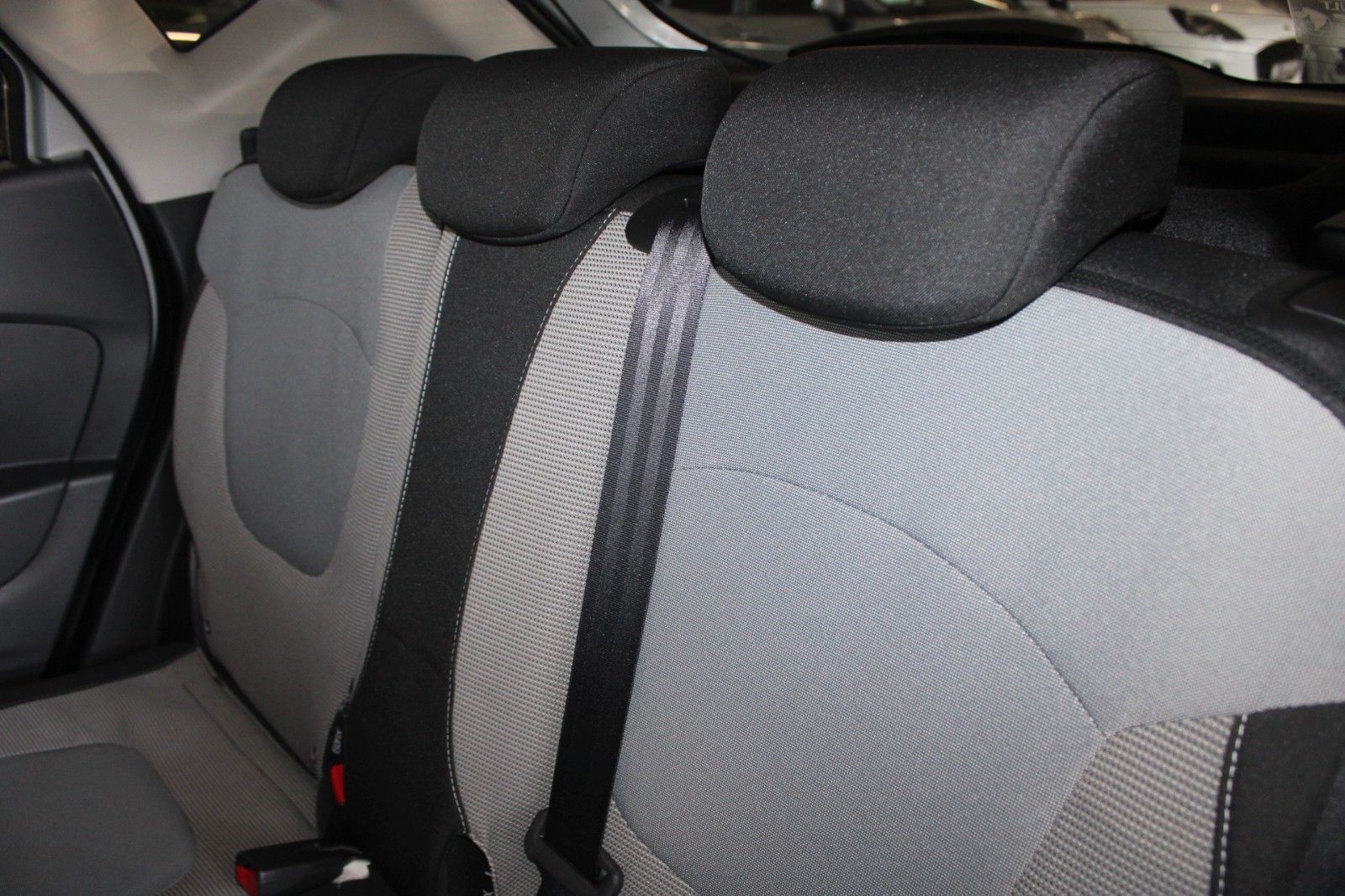 Fahrzeugabbildung Renault Captur Luxe 120 AUTOMATIK AHK NAVI CAM Klimaauto