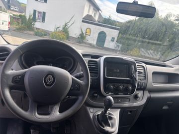 Renault Trafic - 11