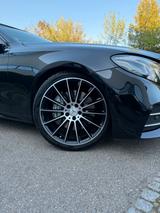 Mercedes-Benz E 43 AMG Mercedes-AMG E 43 4MATIC Autom. Mer... - schwarze Mercedes-Benz E 43 AMG
