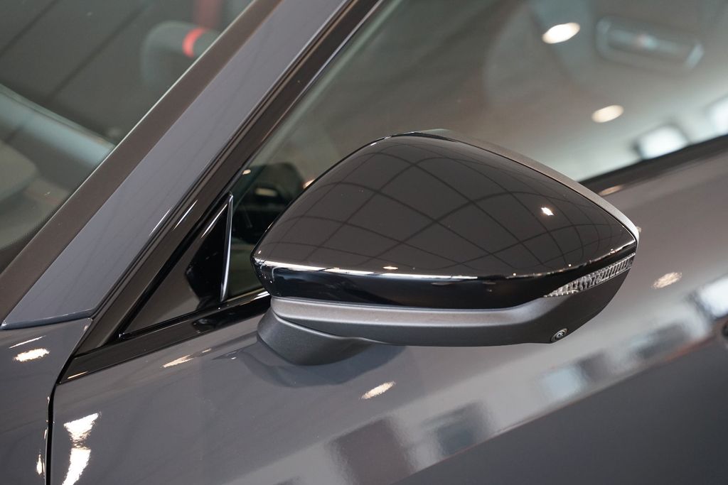 AUDI RS5 Avant | HuD | B&O | Pano | 285 | SOFORT AUDI RS5 Avant | HuD | B&O | Pano | 285 | SOFORT