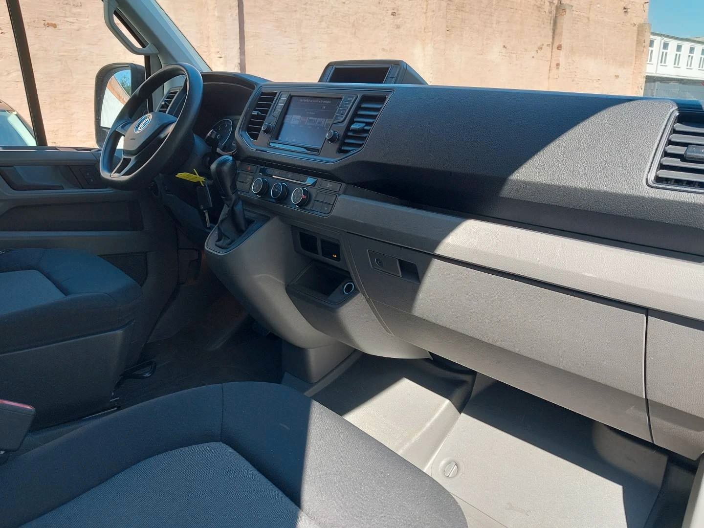 Fahrzeugabbildung Volkswagen Crafter Pritsche 50 lang RWD Kamera Automatik
