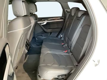 Volkswagen Touareg - 10