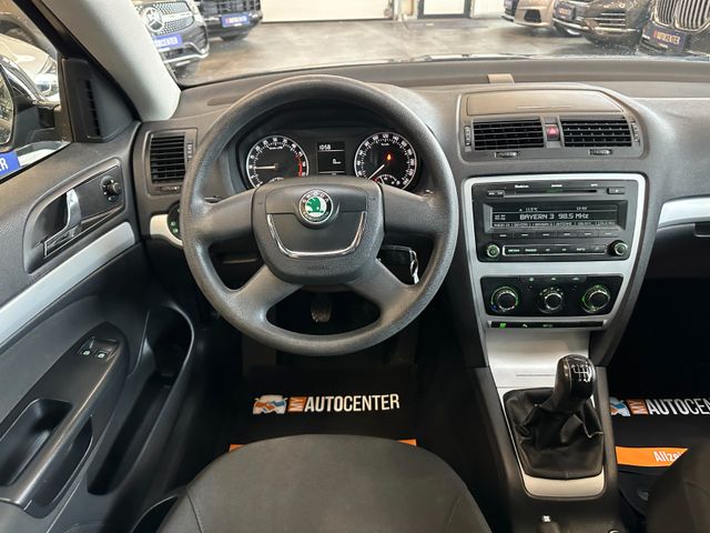 MYAUTOCENTER – Gebraucht- und Jahreswagen mit Werkstattservice in Pfaffenhofen Skoda Octavia Combi Ambiente *Klima*TÜV NEU*