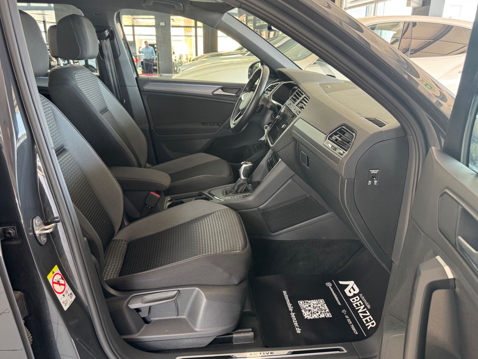 Fahrzeugabbildung Volkswagen Tiguan Active eHybrid/Navi/LED/AHK/HUD/360°Cam/